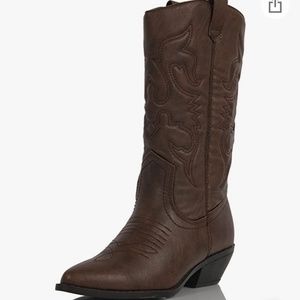Soda Cowboy Boots (US 8)